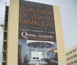 Impressão em telas de grande formato